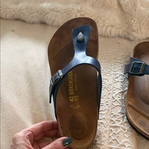 Birkenstock Gizeh Leather Thong Sandal in Navy Blue